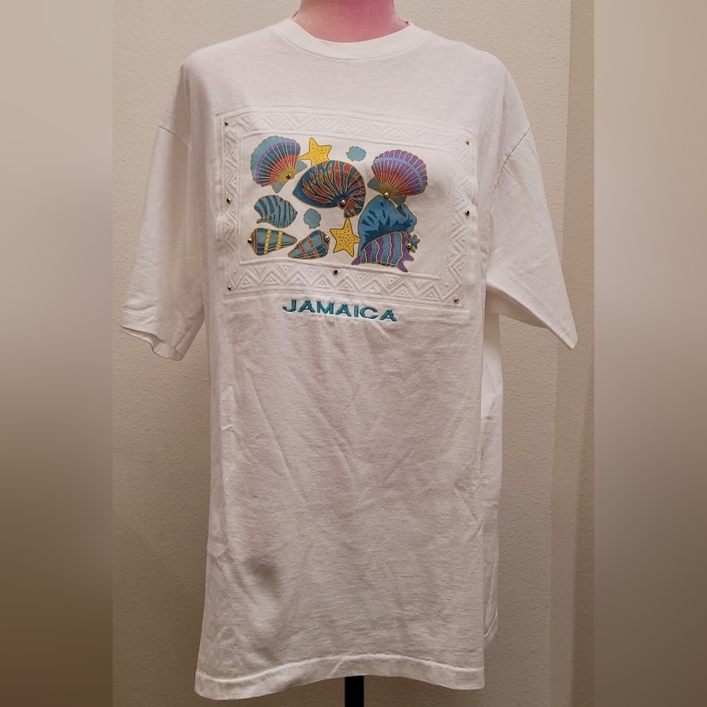 White Jamaica Seashell Graphic T-Shirt